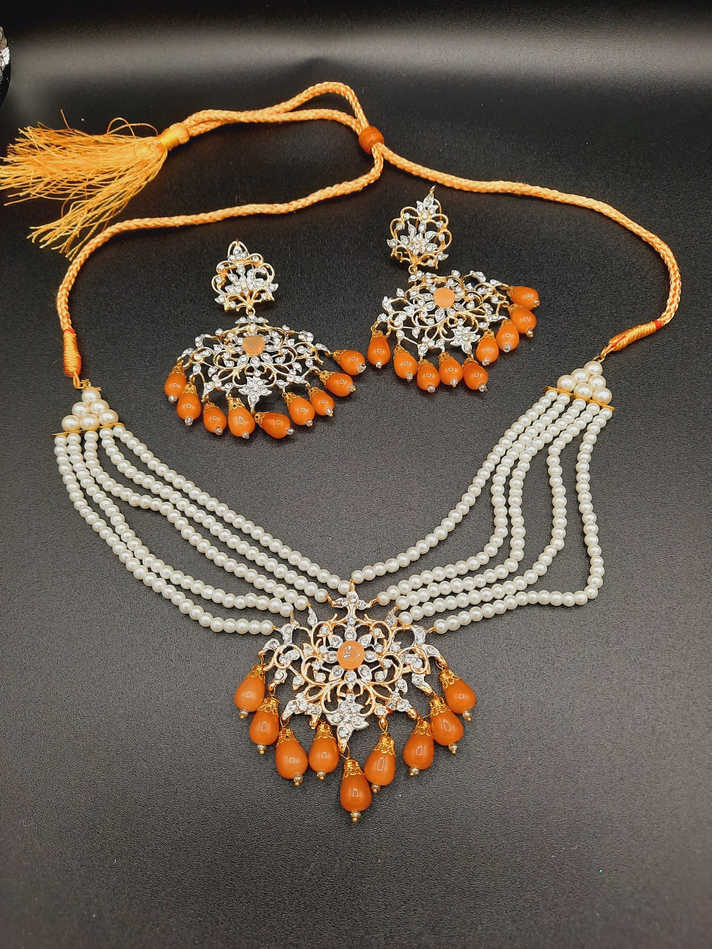 LIGHT BROWN ROYAL STYLE EARRINGS & CHOKER FOR ROYAL PEOPLE - NATASHAHS