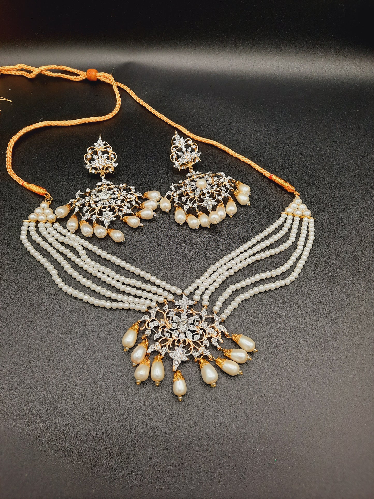 WHITE ROYAL STYLE EARRINGS & CHOKER FOR ROYAL PEOPLE - NATASHAHS