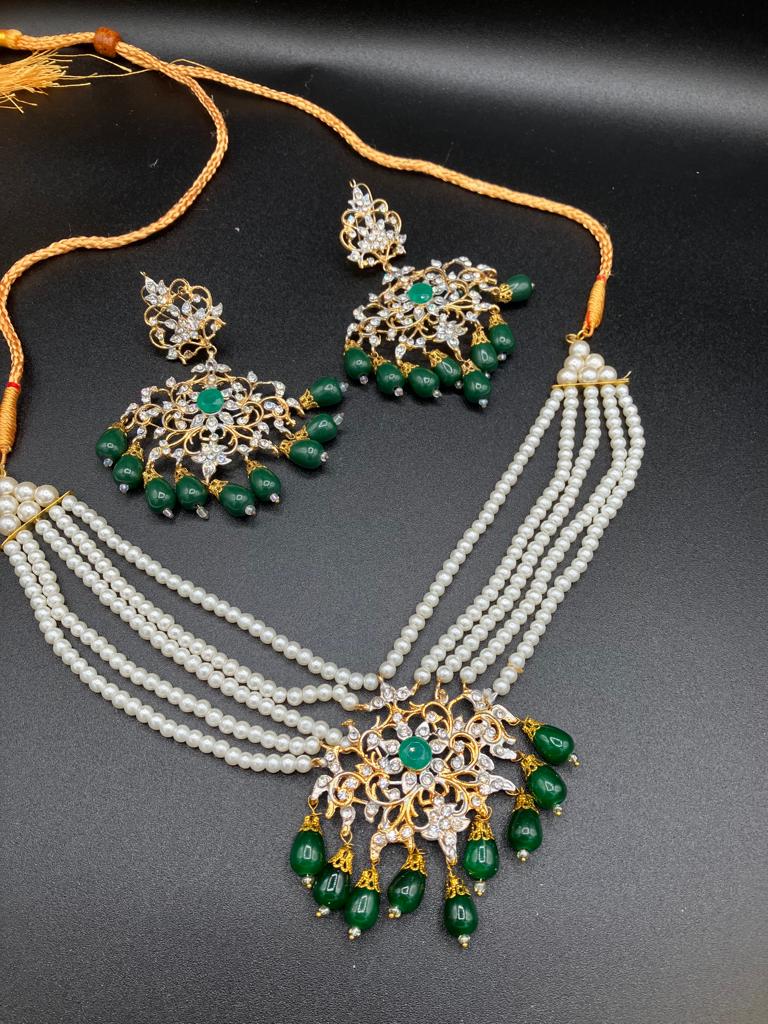 GREEN ROYAL STYLE EARRINGS & CHOKER FOR ROYAL PEOPLE - NATASHAHS