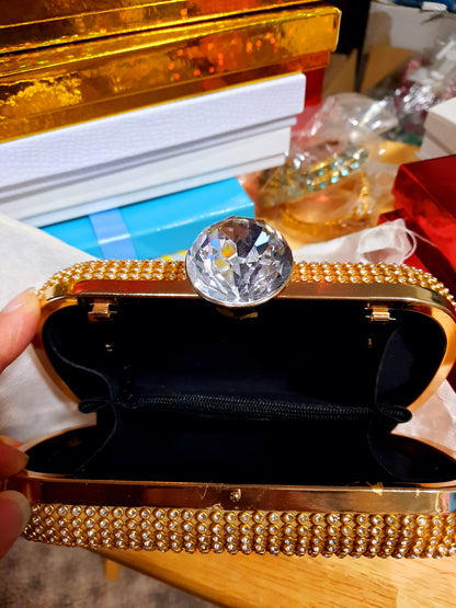 Golden clutch for weddings and parties with golden chain and diamontees