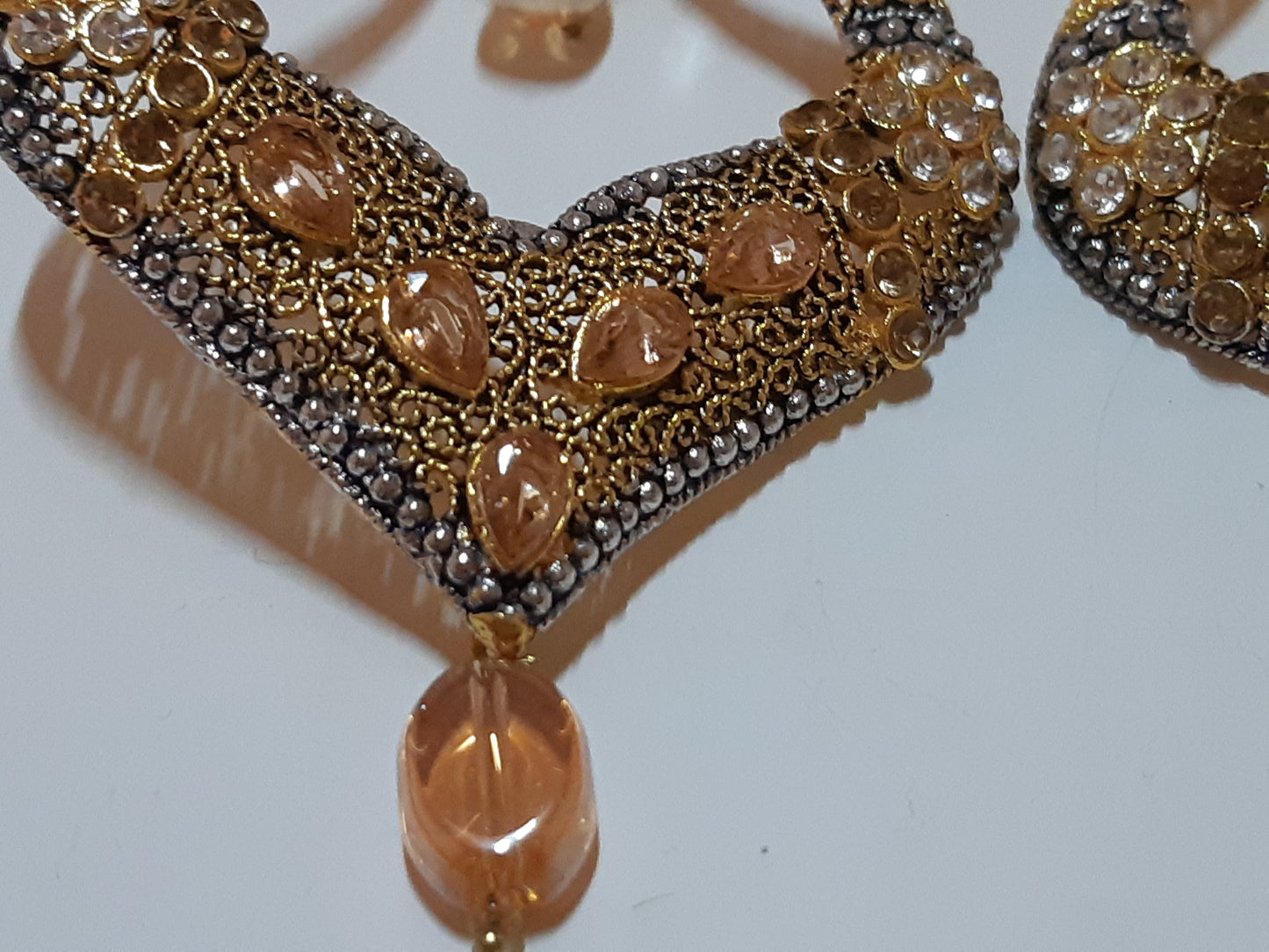 Golden stones Spade Style Earrings with Gold-plated Base - NATASHAHS