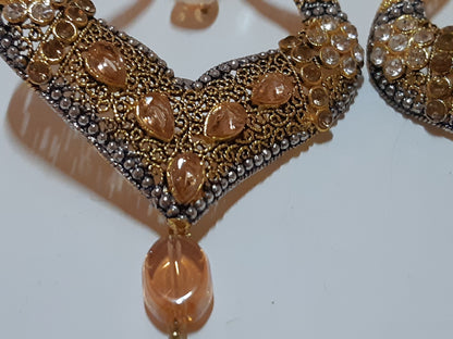 Golden stones Spade Style Earrings with Gold-plated Base - NATASHAHS