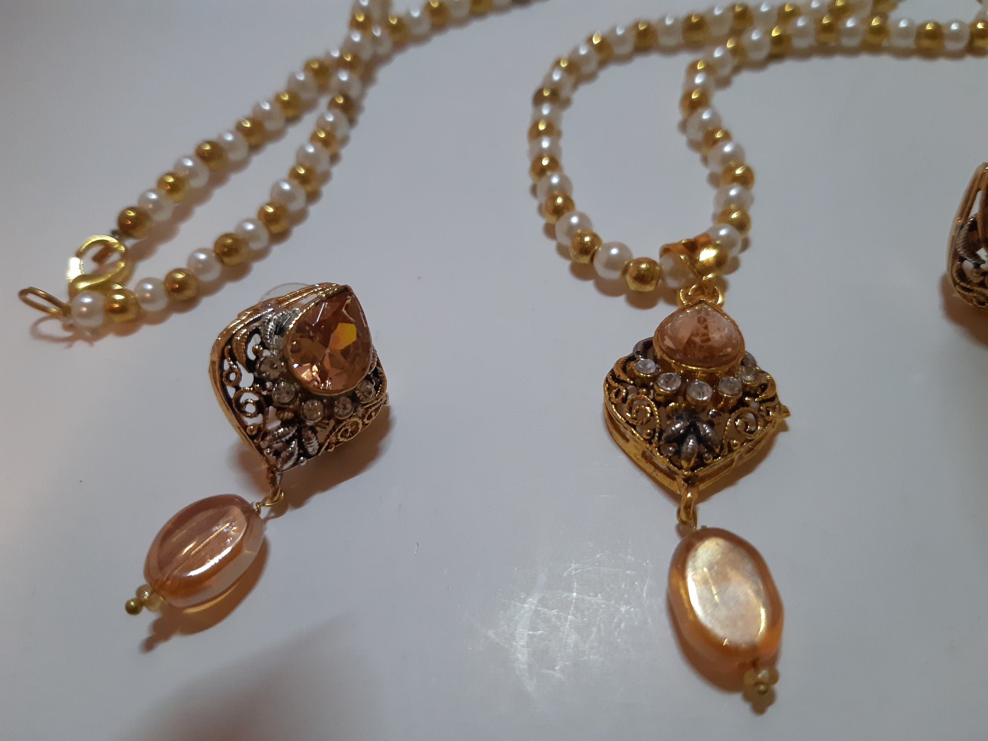 Champagne stones Golden Base Pendant Set - NATASHAHS