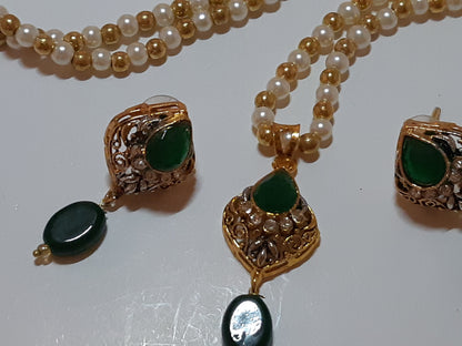 Green Golden Base Pendant Set - NATASHAHS