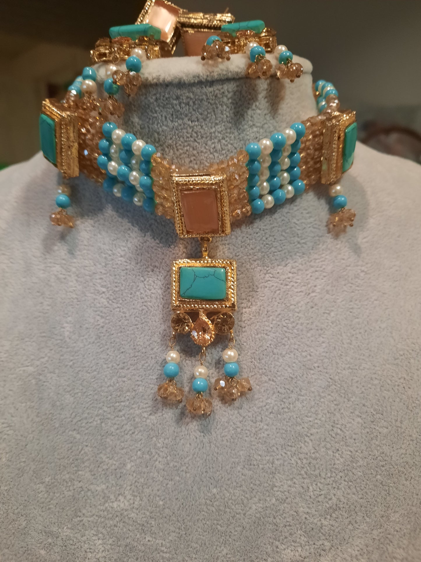 Natashah's Necklace set in Guluband style - NATASHAHS