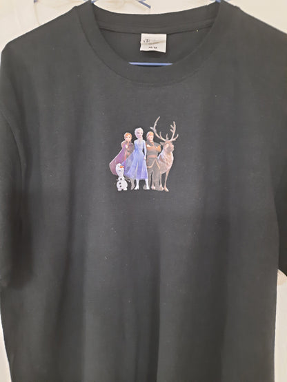 Printed T-shirts in Medium size for youth