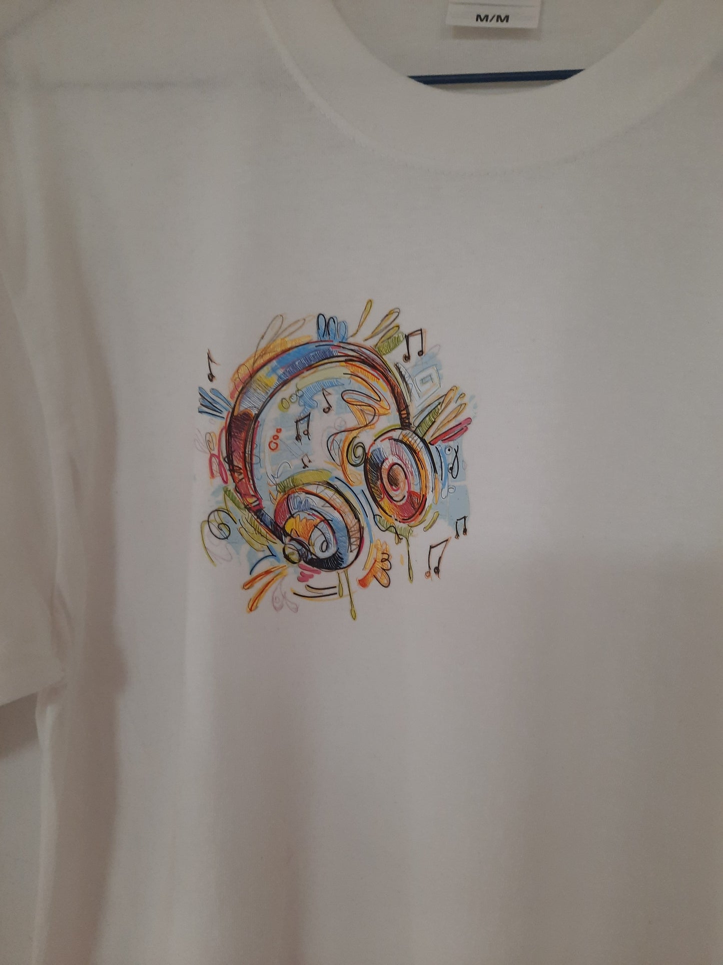 Printed T-shirts in Medium size for youth
