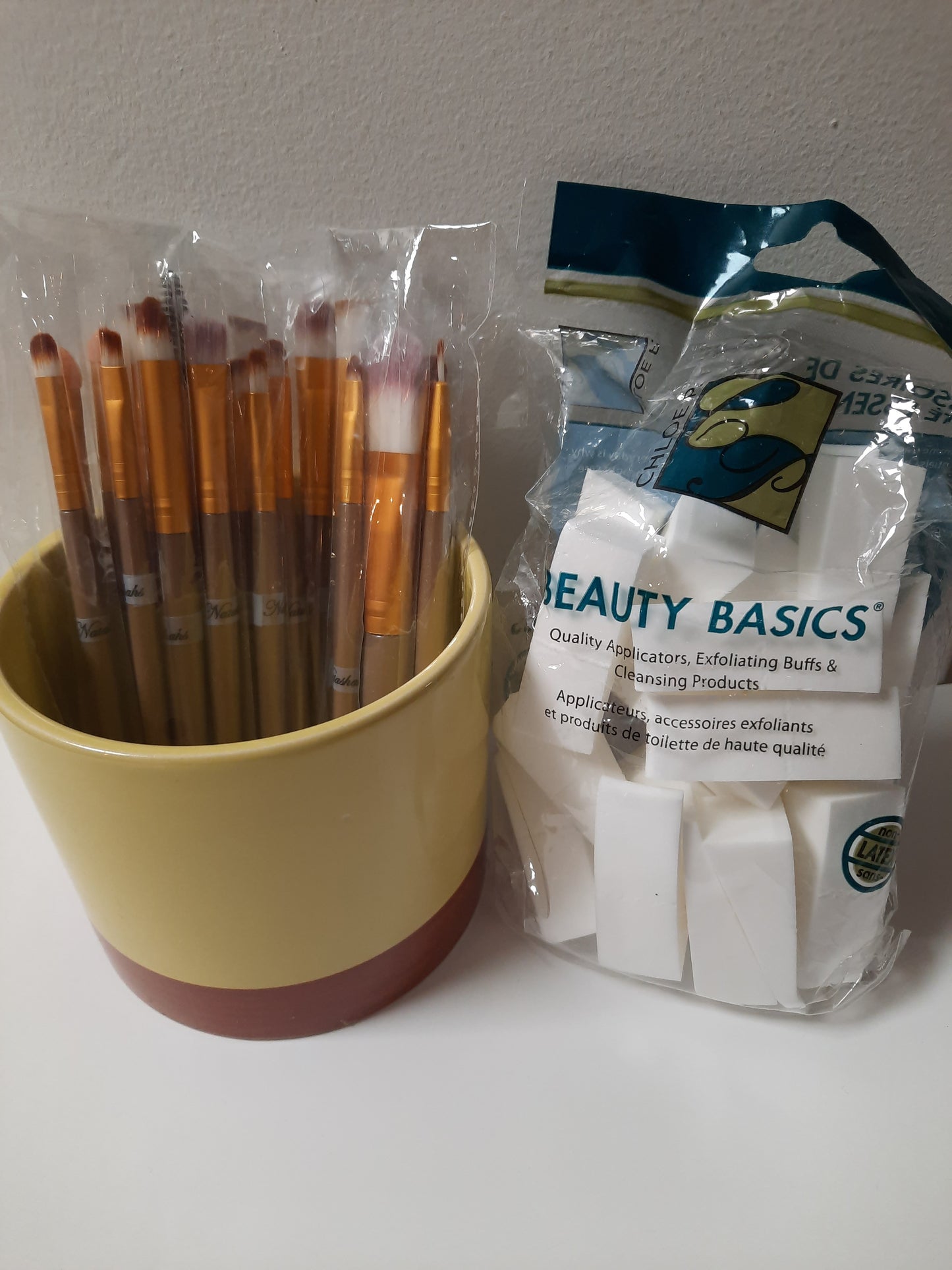 ceramic holder for makeup brushes and makeup applicator gift pack