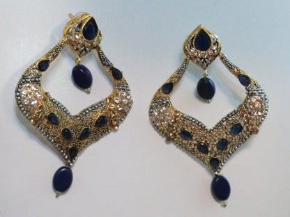 Golden stones Spade Style Earrings with Gold-plated Base - NATASHAHS