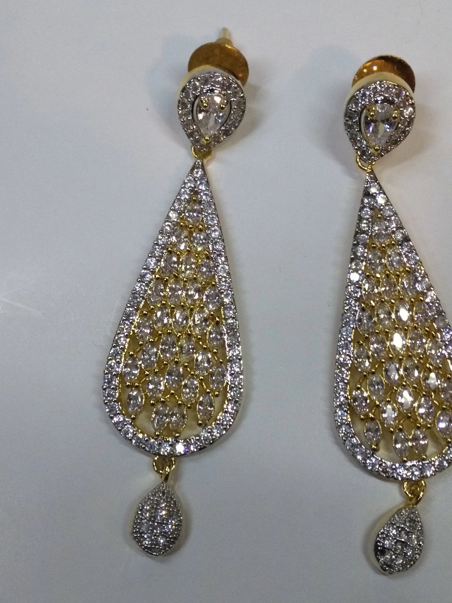 NATASHAH'S WHITE ZIRCONS EARRINGS - NS0096 - NATASHAHS